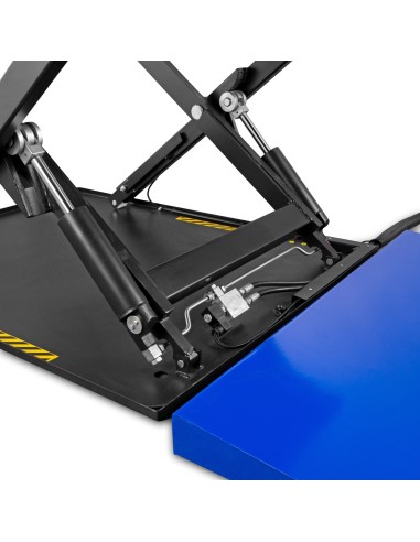 Flacher Scherenhubtisch TABLE-LOW mit Auffahrrampe