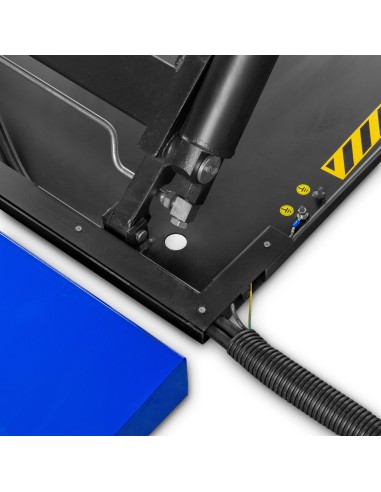 Flacher Scherenhubtisch TABLE-LOW mit Auffahrrampe