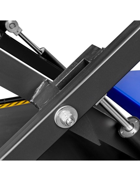 Flacher Scherenhubtisch TABLE-LOW mit Auffahrrampe