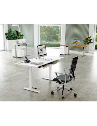 Move-1 Elektrisch höhenverstellbarer Schreibtisch rechteckig, T-Fuss-Gestell 140-180cm