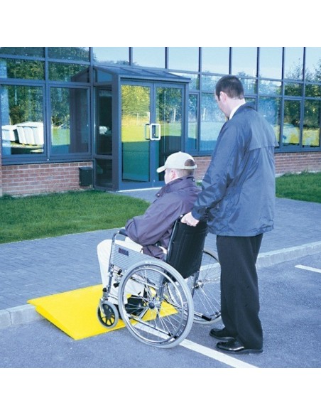 BORDSTEINRAMPE - AUFFAHRRAMPE